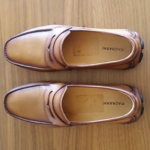Magnanni leather driving shoes/loafers